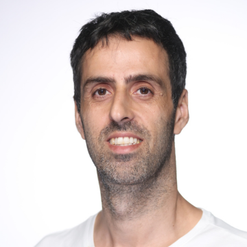 Dr. Tzach Mukra Shamir